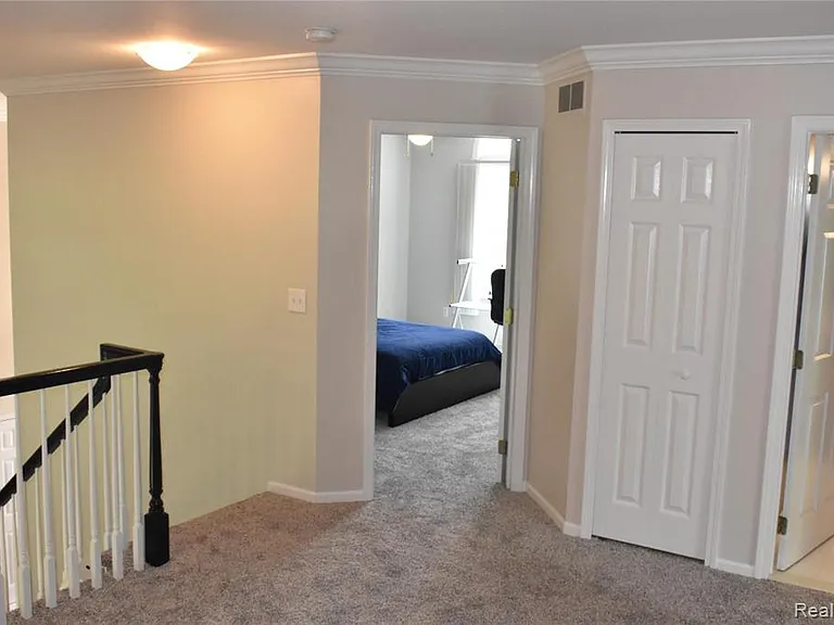 16862 Abby Cir — Photo 13