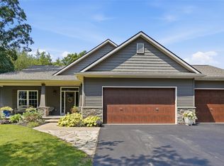 2588 Cheltenham Knl, Howell, MI 48843