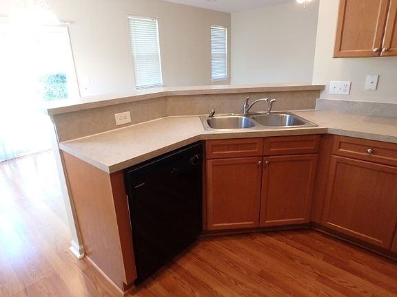 4th image of 273 Coral Stone Ct SE