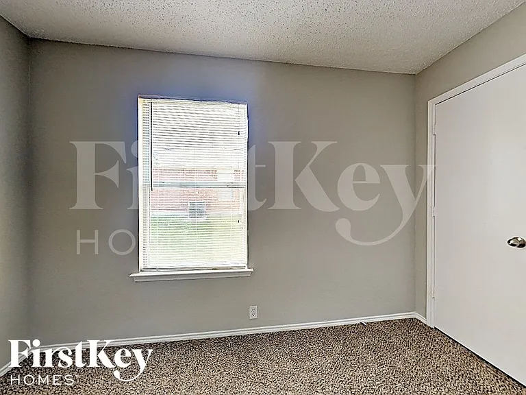 1600 Shady Shores Dr — Photo 14