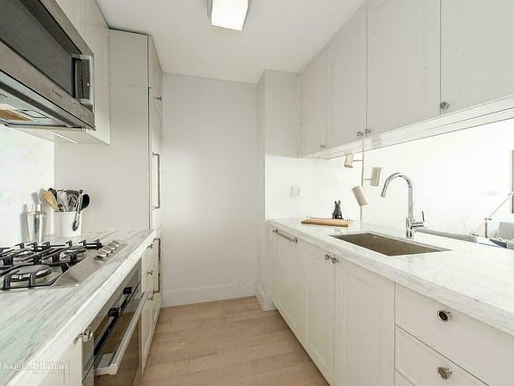 3rd image of 389 E 89th St APT 10E
