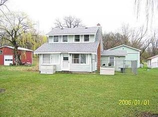 6091 Wolf Lake Rd, Grass Lake, MI 49240