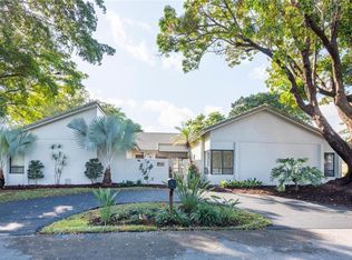 9800 SW 1st St, Plantation, FL 33324