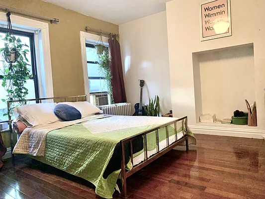 Rented by Corcoran | media 14