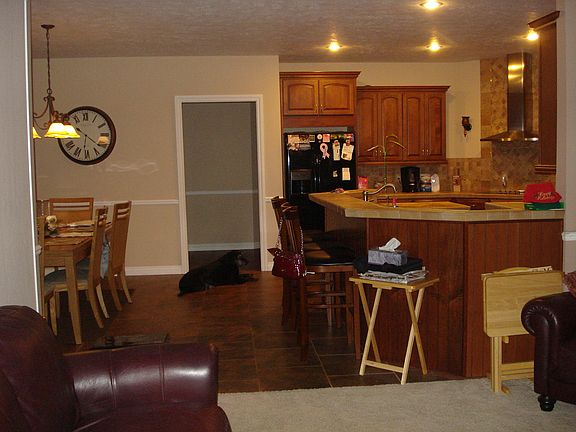 5th image of 24260 Fairview Dr #2
