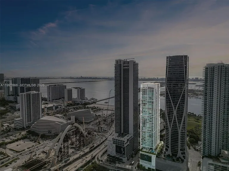 1040 Biscayne Blvd #Penthouse 4607 — Photo 24
