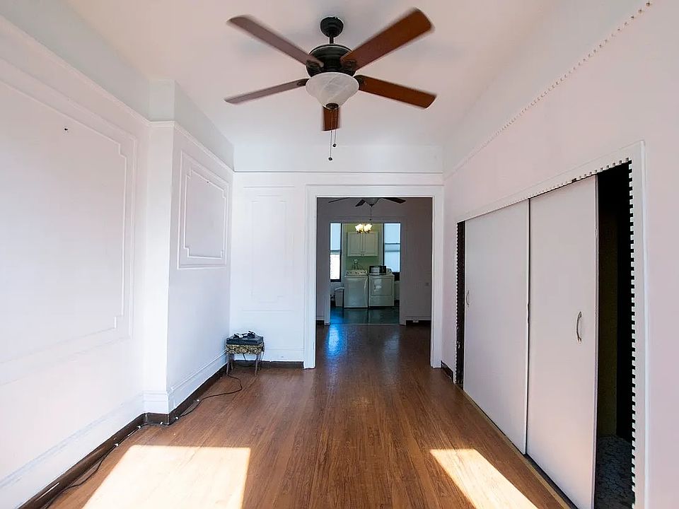 2nd image of 217 Carroll St Floor 2