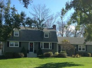 10 Salem St, West Springfield, MA 01089