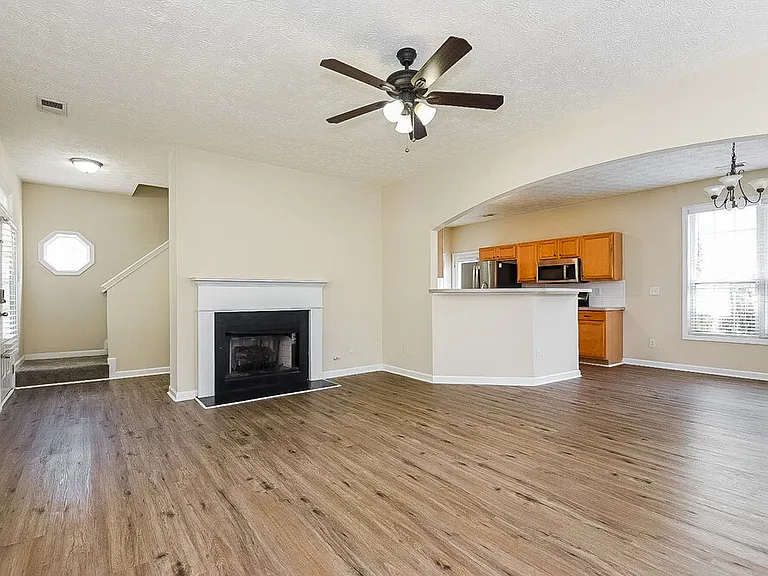3057 Heatherbrook Trce — Photo 5