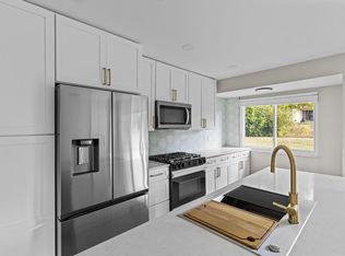 2180 Glenoro Dr, Florissant, MO 63033