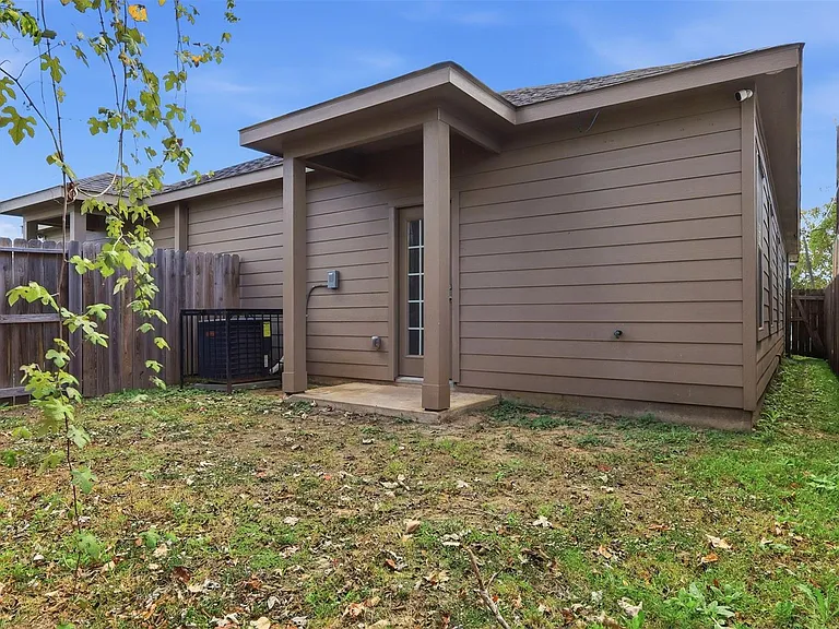 4431 Knoxville St #A — Photo 15