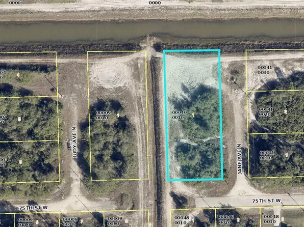 2818 75th St W, Lehigh Acres, FL 33971