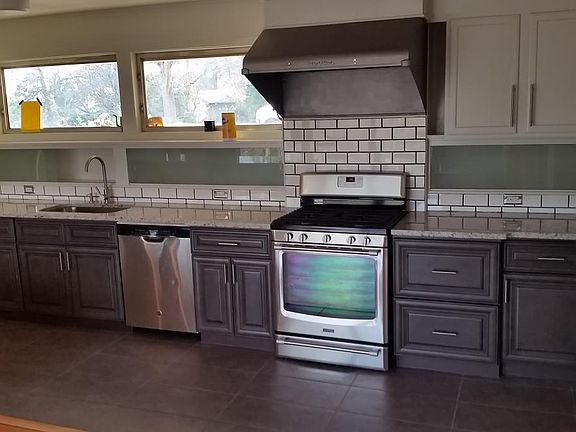 gas range with Vent-a-Hood,