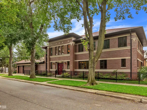 2949 W Ardmore Ave, Chicago, IL 60659