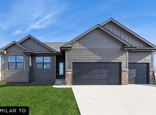 401 NE 59th St, Ankeny, IA 50021