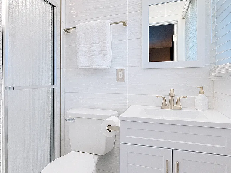 445 Short Hills Dr — Photo 9