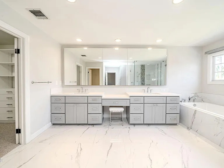 4330 Bel Aire Dr — Photo 30