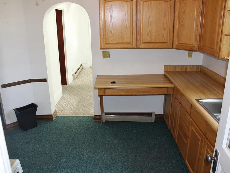 205 N Main St — Photo 2