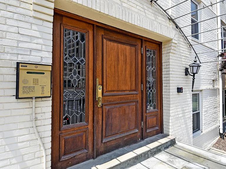 7036 Strathmore St #311 — Photo 10
