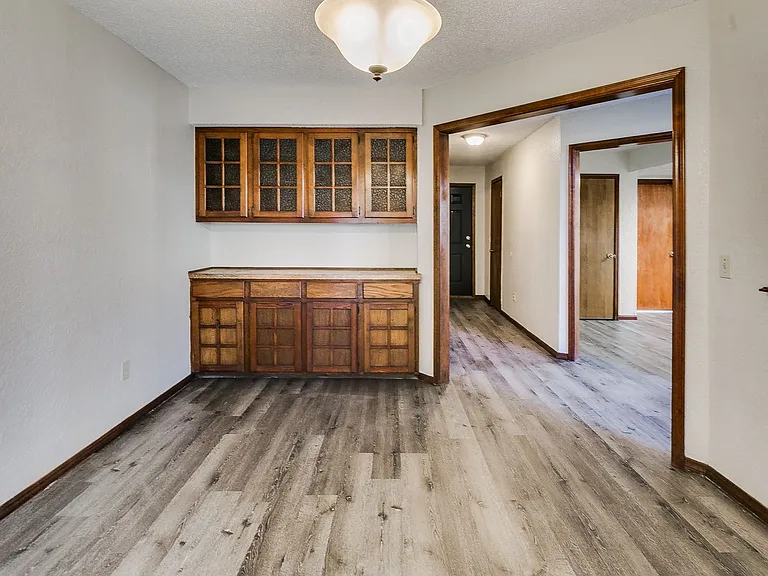 9006 N Rockwell Dr — Photo 20