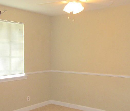 4th image of 143 Holliday Dr