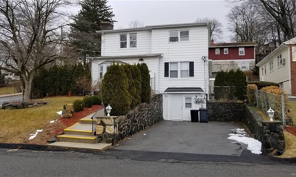1st image of 240 Abbott Ave #2