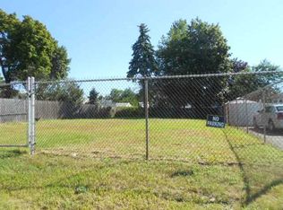 15 Lowell Ave, Pawtucket, RI 02861