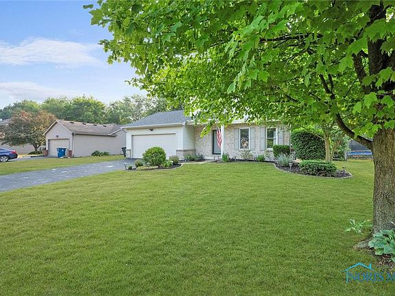 2nd image of 225 Pebble Beach Dr