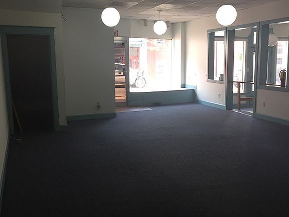 4th image of 10 W Franklin St