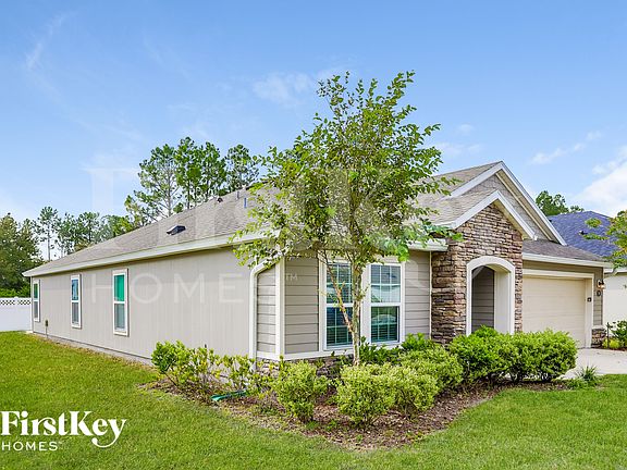 3rd image of 319 Hepburn Rd