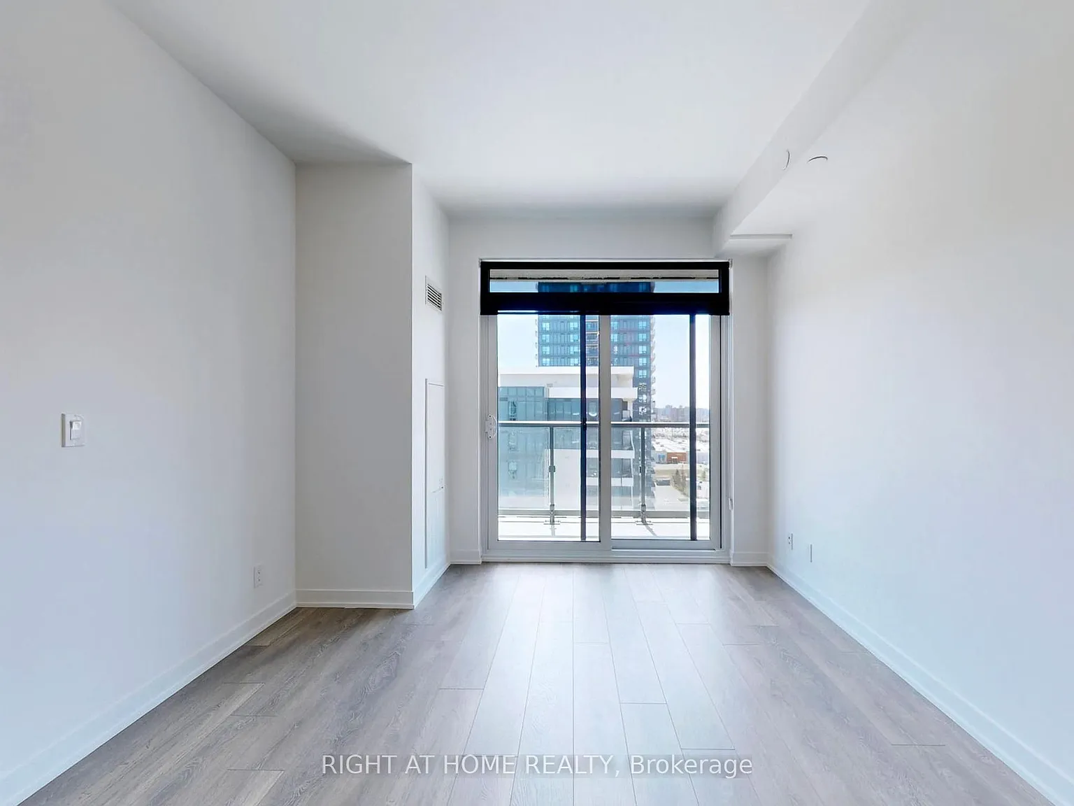 1 bed, $2,100 — Photo 4
