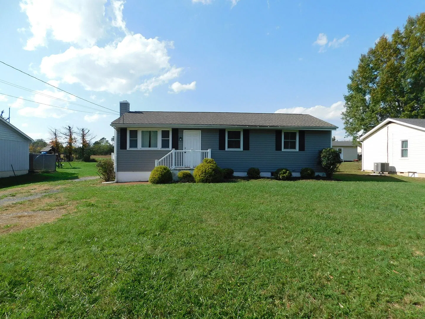 Renovated with lots of extras! — Photo 1