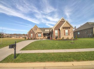 6628 Edgemore Dr, College Grove, TN 37046