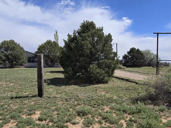65 Sombrero Ave, Moriarty, NM 87035