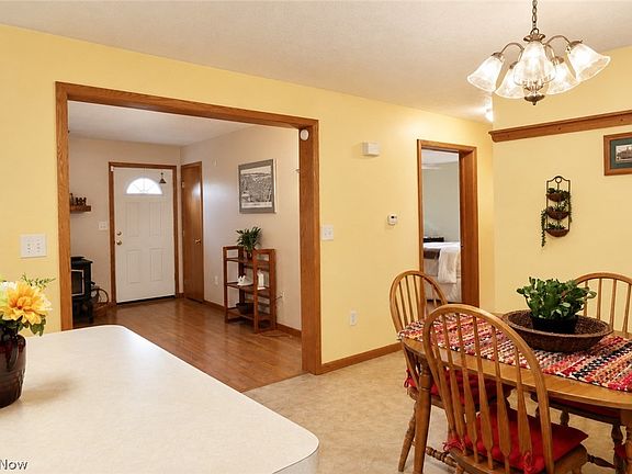 5th image of 6077 Weaver Rd