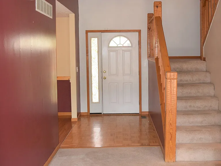 110 Dogwood Cir — Photo 7