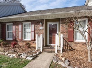 6822 Fairpoint Ct, Raleigh, NC 27613