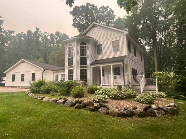 4470 Walker Rd, Harbor Springs, MI 49740