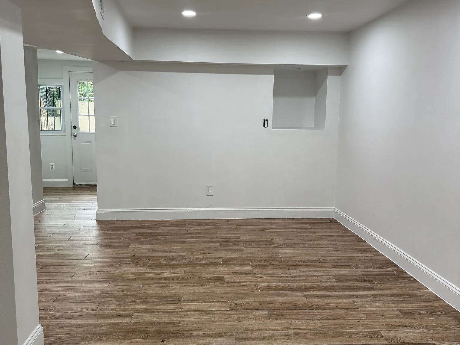 2 bed, $2,500 — Photo 1