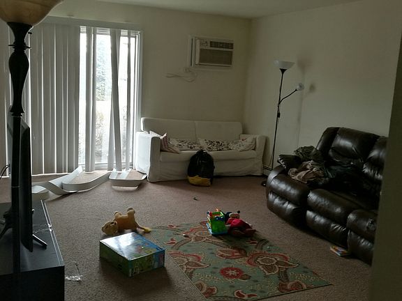 5th image of 121 Oliver Ct APT B