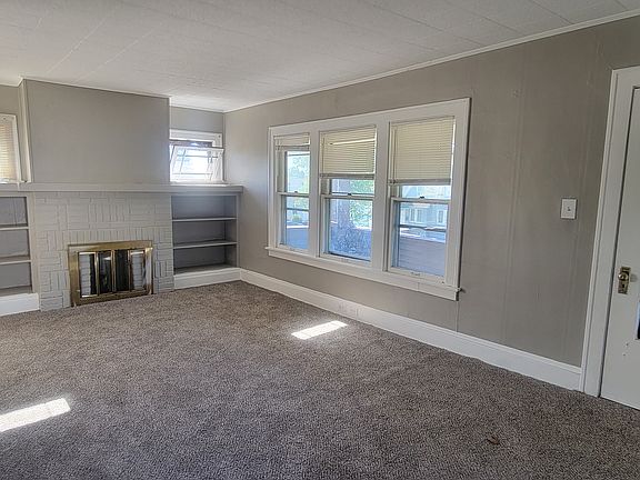 2nd image of 8502 Grand Division Ave #Up