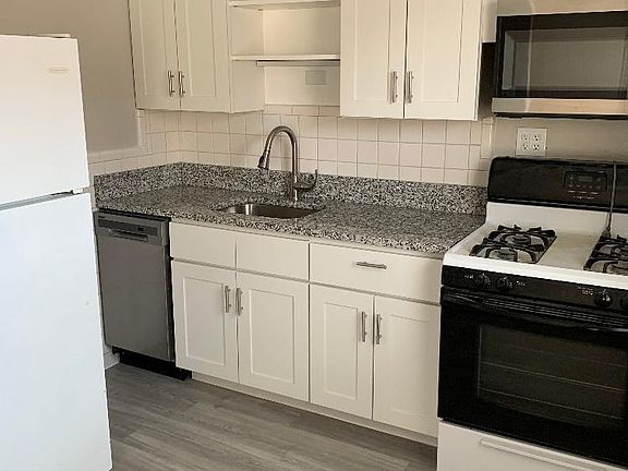5th image of 6219 Nagel Ave #2N