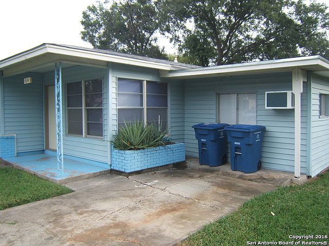 1st image of 614 Deely Pl