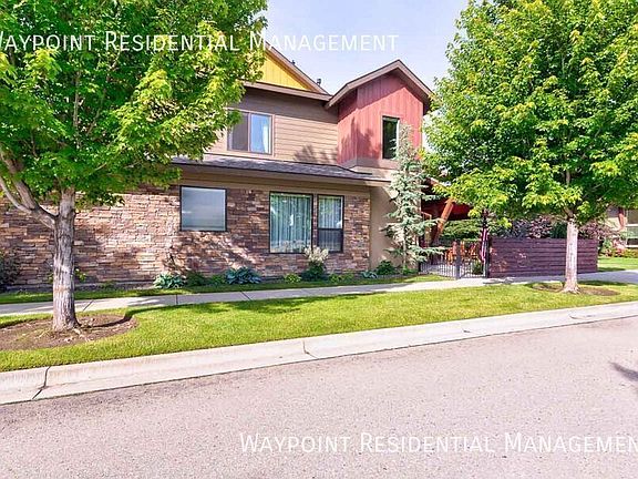 2nd image of 1415 E Lone Creek Dr