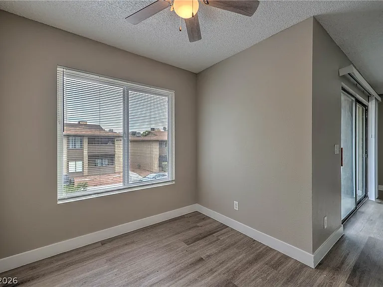 4571 Carriage Park Dr #C — Photo 9