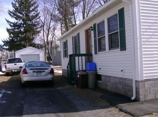 1526 3rd St, Rensselaer, NY 12144