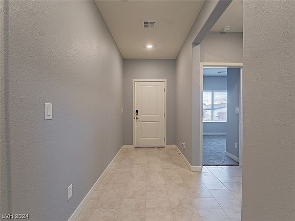 5th image of 10041 Sweet Oleander Ave