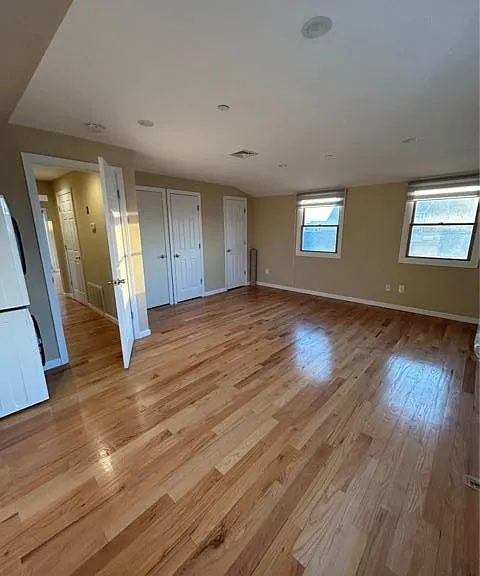 631 W Market St #2 — Photo 4
