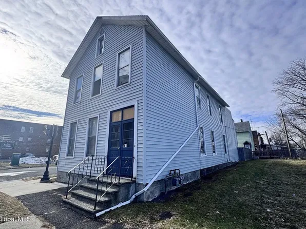 761 2nd Ave #1, Troy, NY 12182