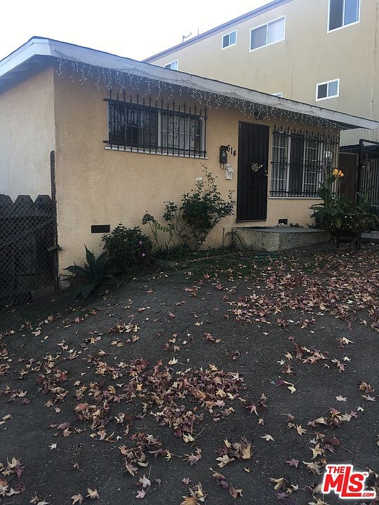 1st image of 614 E Hyde Park Blvd